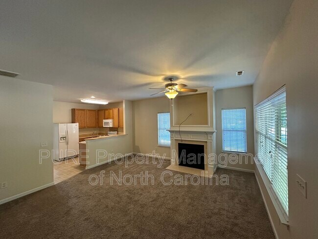 Building Photo - 8700 Twined Creek Ln