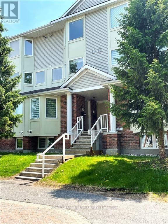 Building Photo - 1400-1400 Wildberry Ct