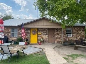 Building Photo - 101 Effie Ln