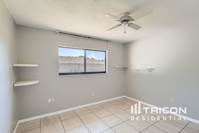 Building Photo - 11327 Rainbow Woods Loop