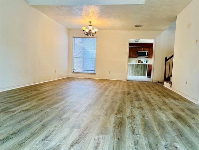 Building Photo - 11703 Glenwolde Dr