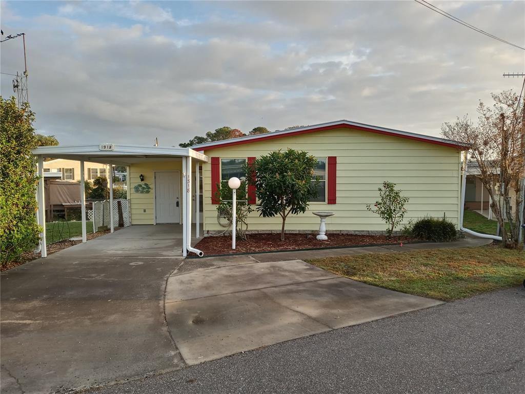 1318 S Shore Dr, Tavares, FL 32778 House Rental in Tavares, FL