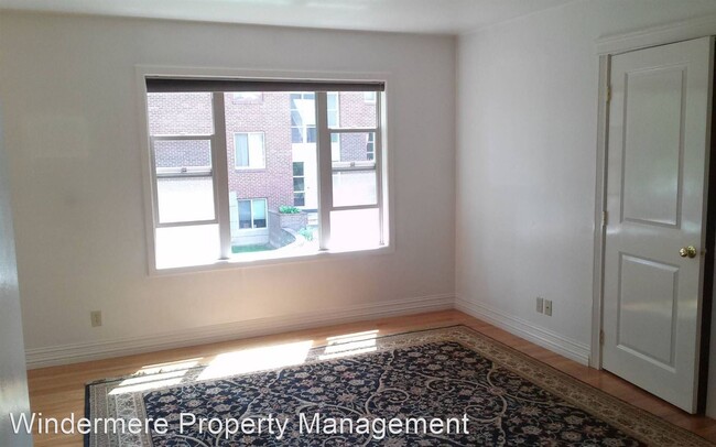 Building Photo - 352 S 1st Ave