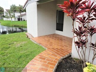 Building Photo - 780 NW 106th Ave