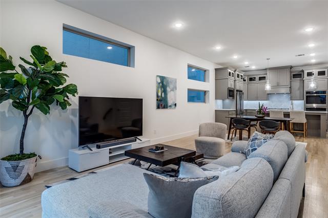 Foto del edificio - 8141 Ardmore Ct