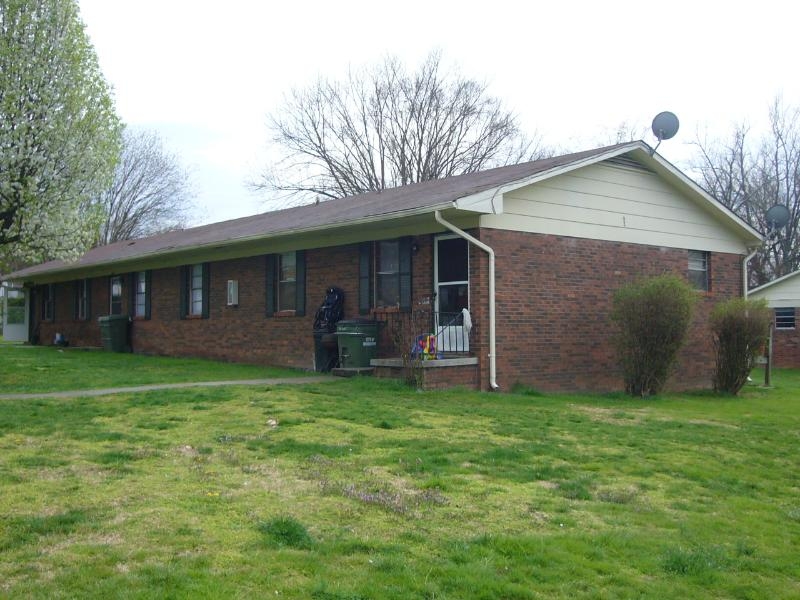 Primary Photo - Willow Tree Apartments