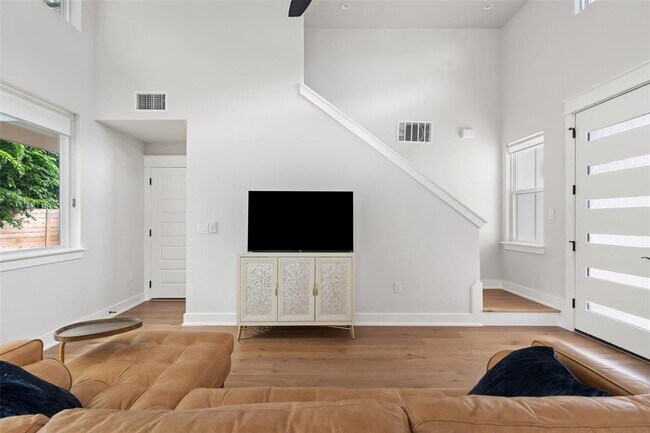 Foto del edificio - 2713 Stacy Ln