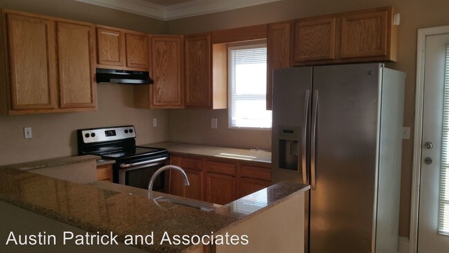 Building Photo - 1567 Laurel Park Pl SW