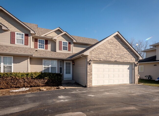 Foto del edificio - 8679 Old Green Bay Rd