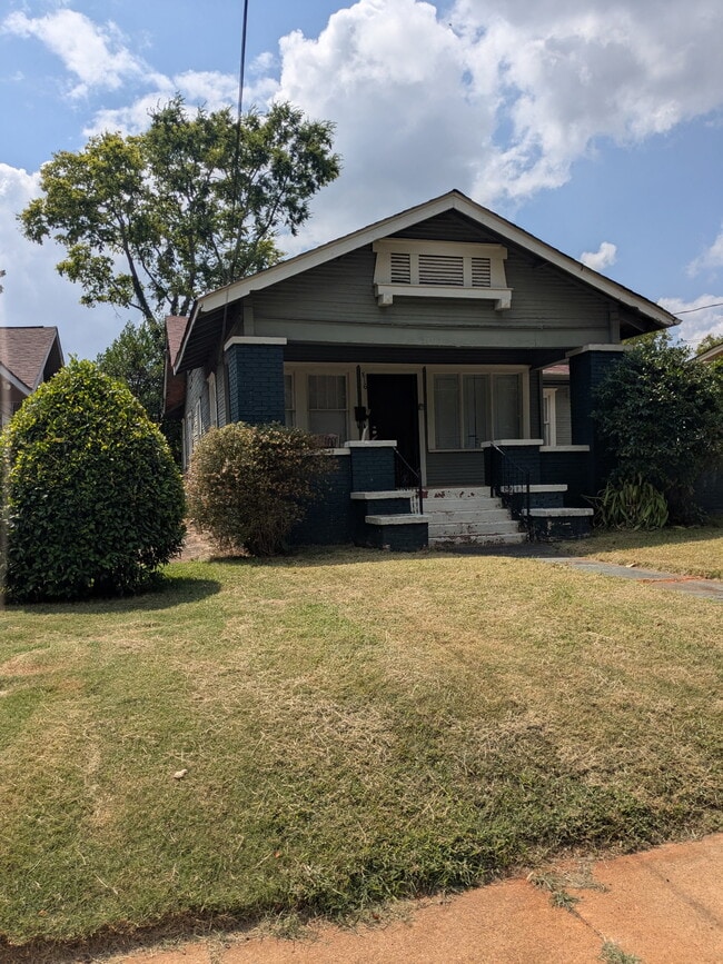 Building Photo - 816 Goldwire St SW