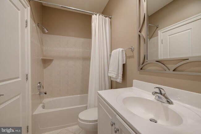 Foto del edificio - 712 Bracey Ln