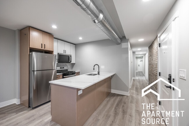 Building Photo - 2409 N Kedzie Blvd