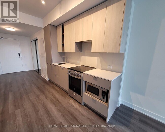 Photo du bâtiment - 3883 Quartz Rd