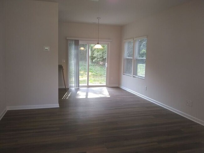 Building Photo - New home in Monroe!! 4bed/2.5 bath