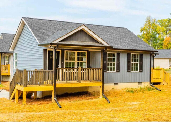 Building Photo - 627 Fondel Ln