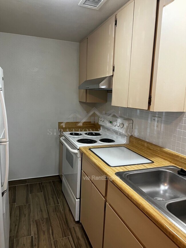 Foto del edificio - 424 W Brown Rd