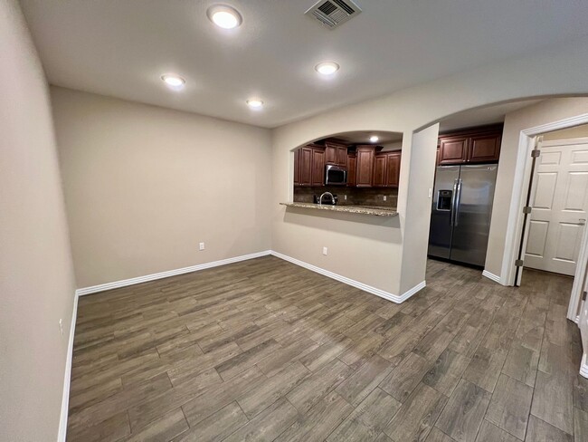 Foto del edificio - Beautiful 3B/2B Townhome in Chaffee Crossi...