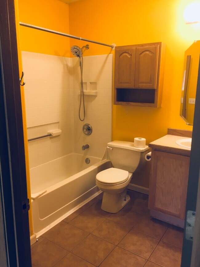 Master Bedroom - 4307 Cope Street