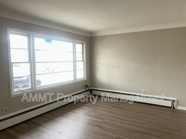 Foto del edificio - 2831 3rd Ave SE