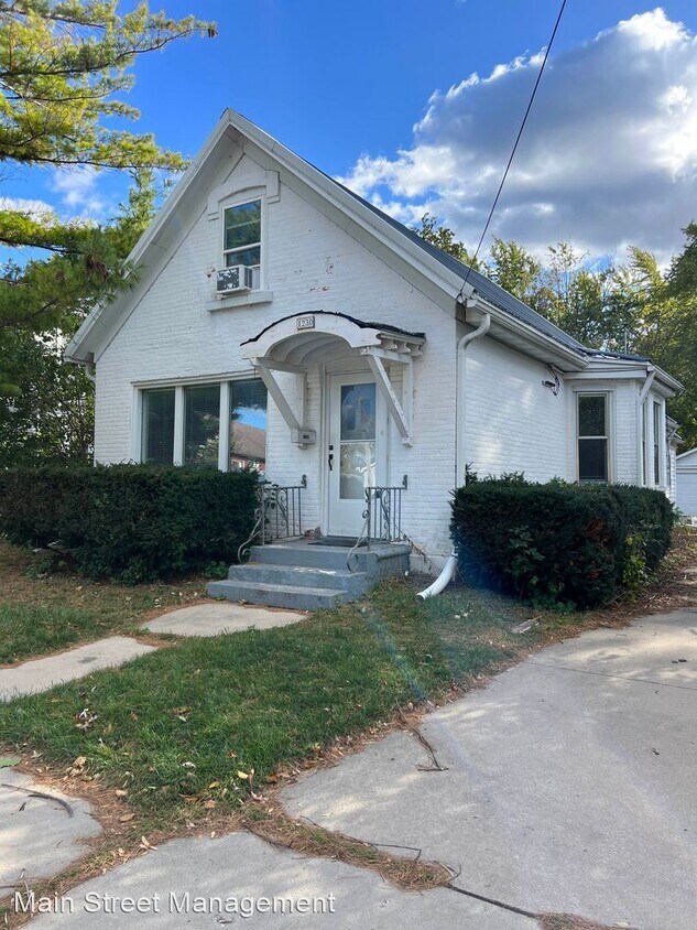 4 br, 1 bath House 1230 Crooks St. House Rental in Green Bay, WI
