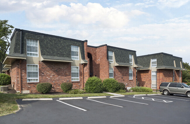 Retreat at Seven Trails Apartments - Ballwin, MO | Apartments.com