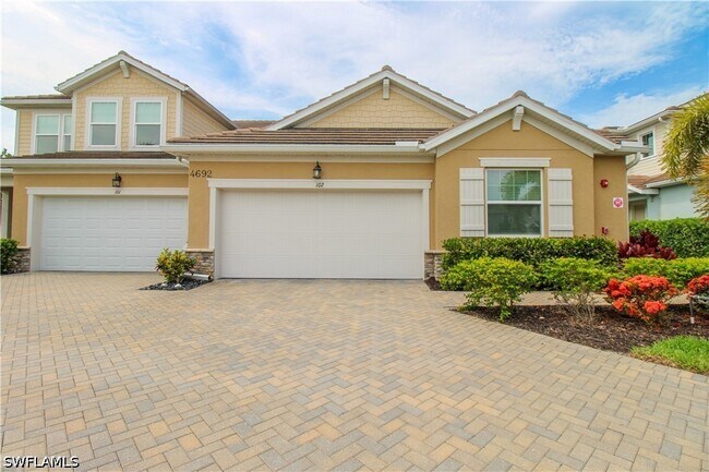 Building Photo - 4692 Arboretum Cir