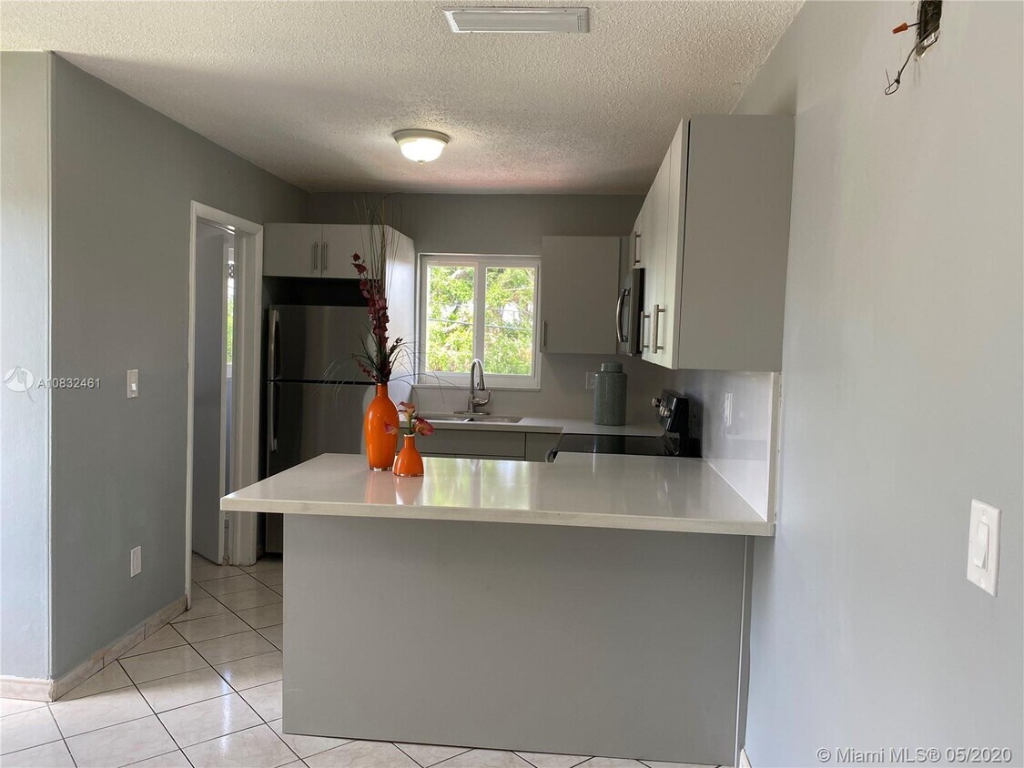 8891 SW 36th St Unit 8893, Miami, FL 33165 Apartment for Rent in Miami, FL