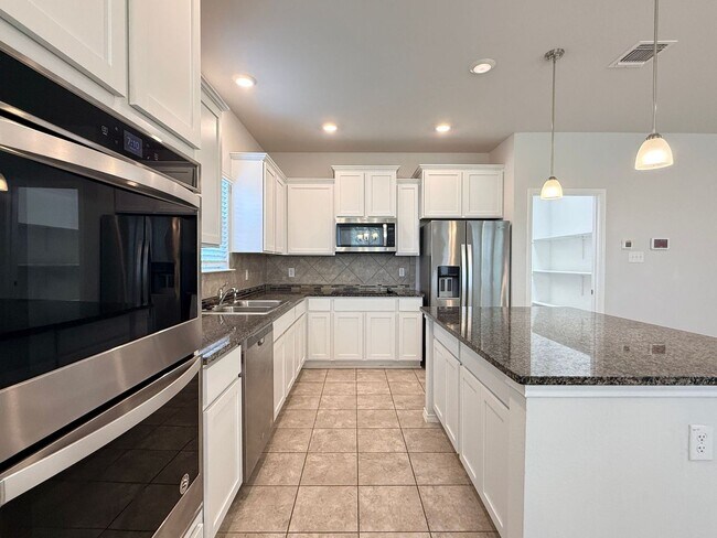 Building Photo - RENT REDUCTION & RENT SPECIAL - AVAILABLE NOW!