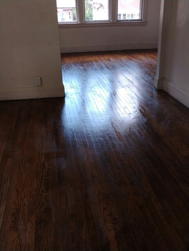 Foto del edificio - 13330 Strathmoor St