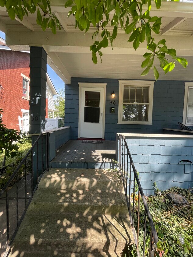 Primary Photo - 50 E Markison Ave