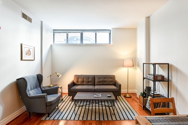Foto del edificio - 2120 Vermont Ave NW