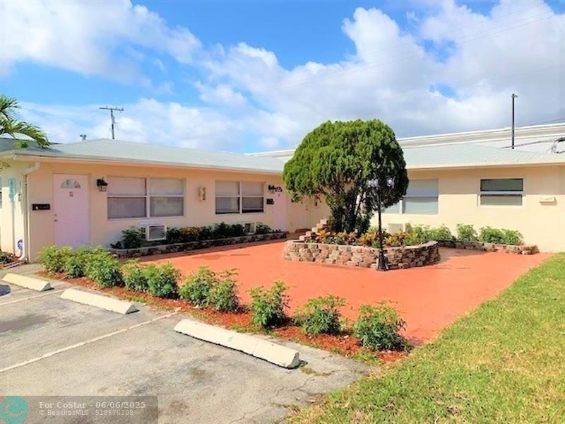 Foto principal - 1161 NE 23rd Terrace