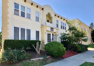 Building Photo - 1851 Normandie Ave