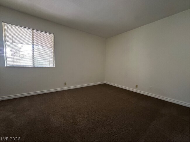Foto del edificio - 4320 Sandy River Dr