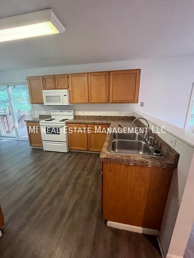Foto del edificio - 863 Sharon Rd