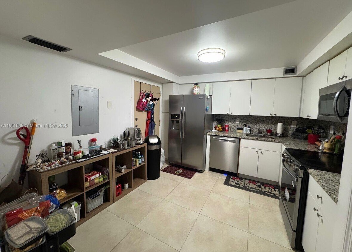 Foto principal - 7118 Bonita Dr