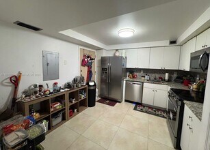 Building Photo - 7118 Bonita Dr
