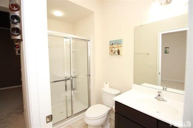 Building Photo - 421 Berry Chase Way