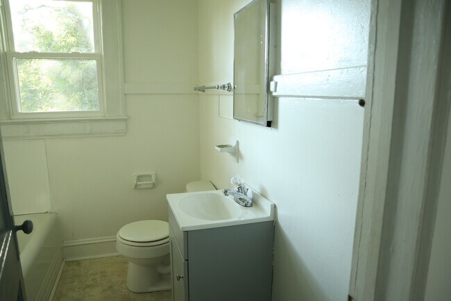 Bathroom - 1616 Cherry St