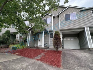 Building Photo - 714 SE Palmblad Pl
