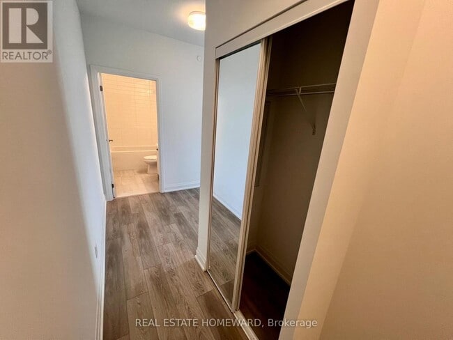 Building Photo - 20 Soudan Ave