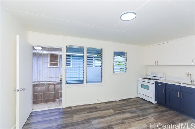 Building Photo - 1719 Nuuanu Ave