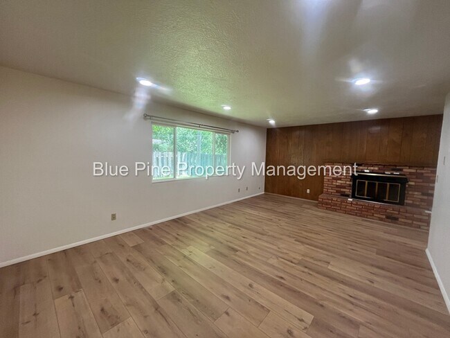 Building Photo - 1820 Avalon St