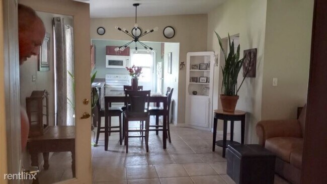Foto del edificio - 3 br, 2 bath House - 3432 Easy St