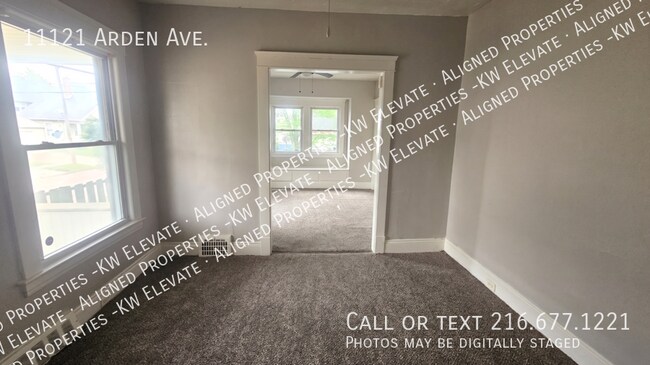 Foto del edificio - 11121 Arden Ave