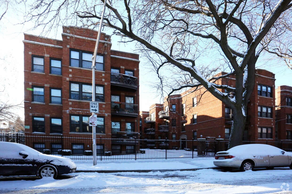 Foto del edificio - 1325-1333 W North Shore Ave