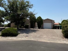 Building Photo - 1540 Glendale Ct SE