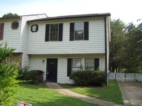 Building Photo - 3601 N Hopkins Ct