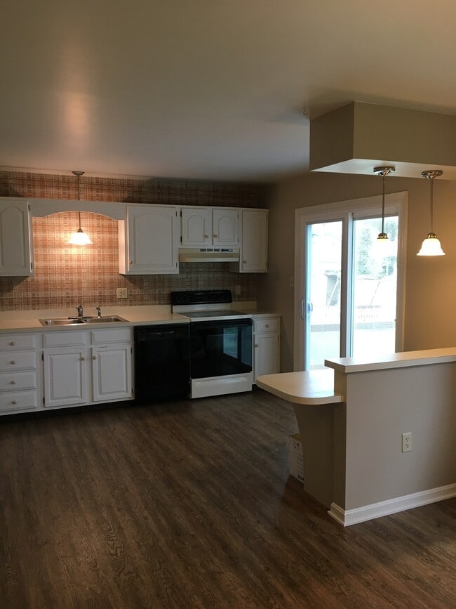 554 Nicholas Ave, Danville, PA 17821 Townhome Rentals in Danville PA