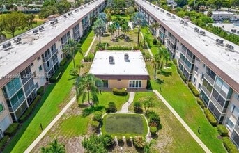 Building Photo - 4502 N Federal Hwy